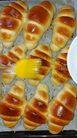 Croissants tipo #brioche muito fáceis de fazer. #receitasimples  #croissant #povoadevarzim #CapCut