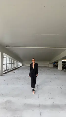 I own this parking garage #modelwalk #runwaymodel #catwalk #modeltok #aspiringmodelsoftiktok