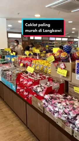 📍Ts duty freeshop Langkawi ❤️ Lepas pergi sini, i pergi tempat lain memang harga banyak beza. #langkawi #coklatlangkawi #coklatmurahlangkawi #coklatlangkawimurah