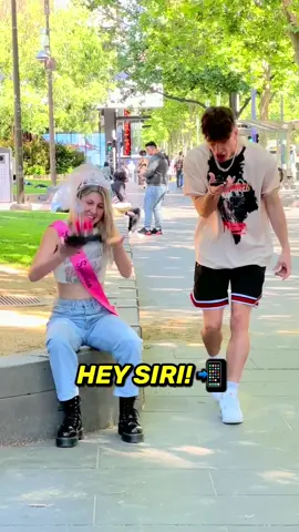 the first girl tho 😂🎂 #fyp #prank #foryou #foryoupage #funny #girls