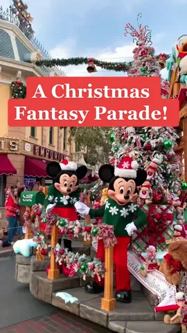 Its almost time for Christmas at Disneyland! Who else is excited? 😍🎄 #christmasfantasyparade #disneylandresort #christmasatdisney #mickeyandminnie #disneylandchristmas #disneytiktok