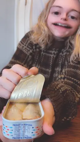 I'm Super excited to try Sardines! #tastetesting #StEvEn #Dinoclub