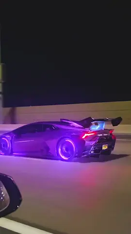 💥💥💥🚀✍🏾 @ozkarbrito 🏎 @alex.choi 📹 @comp.m2 #supertrofeo #huracan #lamborghini #viral #neonlights #Edits