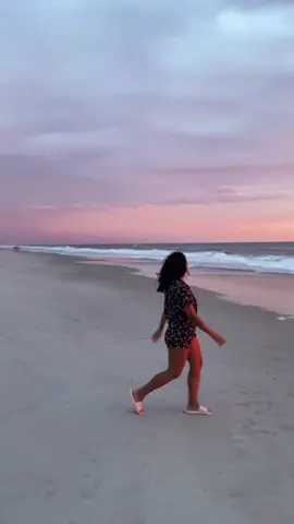 Sunrises are more magical on the beach❤️ #sunriseview #floridabeaches #sunrises #vilanobeachfl #fyp #viral #naturelove #livelife #doyou