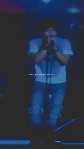 ikhlas itu bohong. Yang ada terpaksa terbiasa. #samsons #bukandiriku #GoPaydiTokopedia #musikvideo #fyp