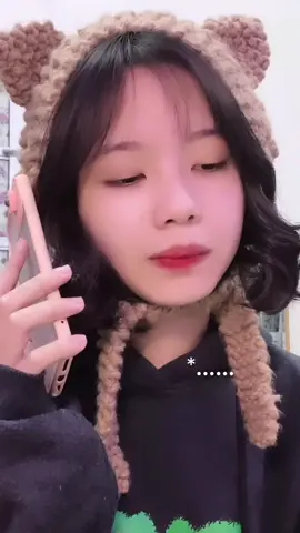 Con gái dễ hiểu mà… dễ lắm lun đó trời 👉🏻👈🏻