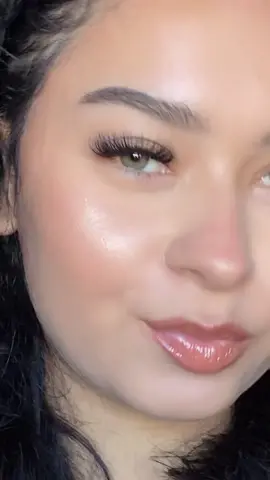 Then you flashed your green eyes at me #latina #greeneyes #roborockrun #xyzbca