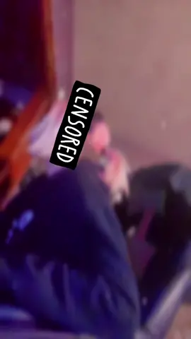 I had to sneeze and I held it in until it ended 💅-⛸