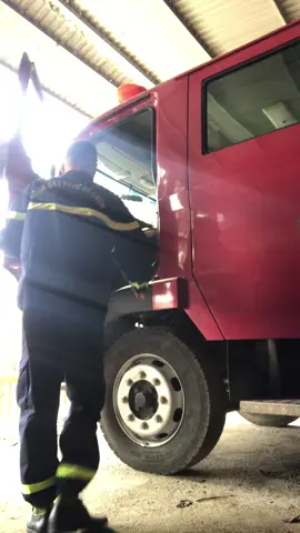 cuộc sống ai cũng phải cố gắng thôi