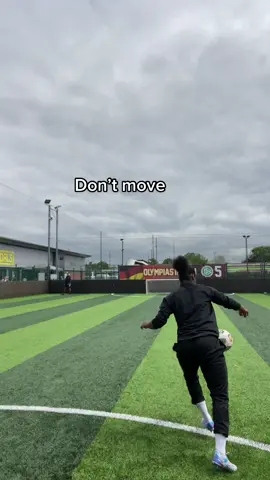 Don’t move… #dontmove #accuracy #football #fyp