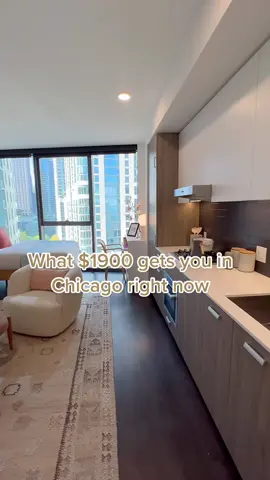 What $1900 gets you in Chicago right now! 🙌🏼 #chicago #apartment #decor #realestate