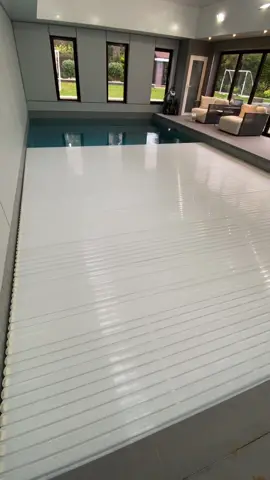 Cool pool maintenance 😎 #thep00lguy #JDSTREET #hollayaboy #fyp #oddlysatisfying #