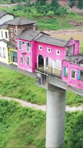 Do you know where this is? A city on a bridge #foryou #foryoupage #tiktok