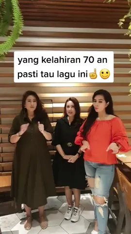 mana nih alumni stardust,eboni lipstik,fire pistop,discojadul#persahabatan_tanpa_batas #emak2hits #MantapnyaKebersamaan