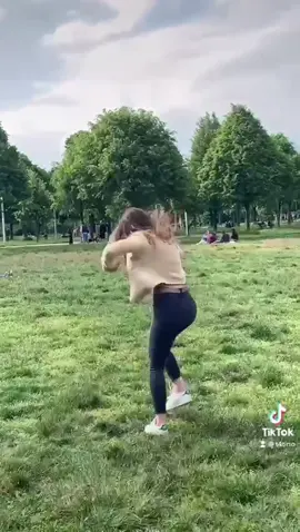 @t4tino mi ha fregata, non conoscevo il trend 😠🤣💚