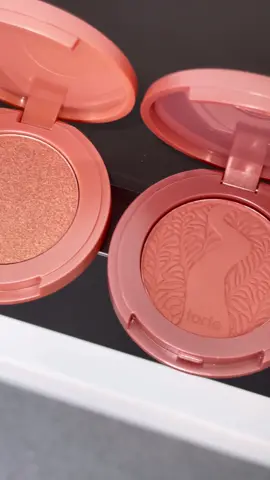 Petit aperçu des kits de Noël @tarte cosmetics 😍 Uniquement chez SEPHORA. #sephorafrance #SephoraLovesTarte #SharingIsBeautiful #fyp