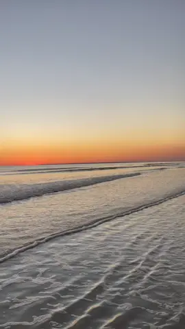 watch me fall in love with how beautiful earth is 🤩🥰