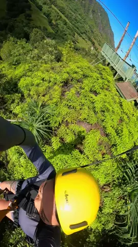 Zip lining in oahu
