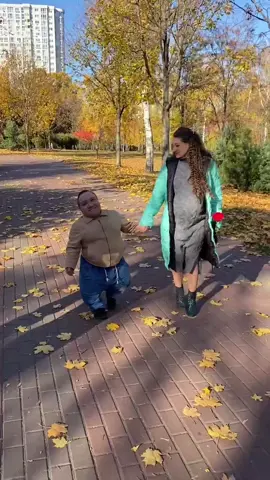 Потеряли пацана ❤️❤️❤️@galina_lashmaker #карлик #dwarf #любовь #мужжена #family #Love #близнецы #двойняшки #viral