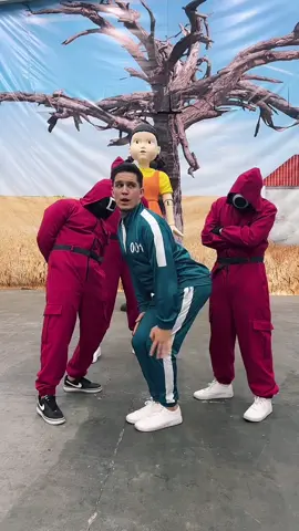 Делаю все, чтобы во втором выпуске я прошёл первую игру😂 стражники довольны😝 #игравкальмара #squidgame #реки #тренды