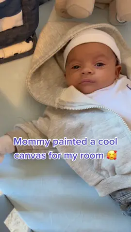 Mommy painted a cool canvas for my room 🥰 #boymom #viral #fyp #MomsofTikTok #art #infant #basquiat #fashion #nikebaby #baby #cutebaby #decor