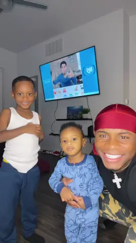 AWE ❤️🥺 hadda hit this trend with the lil men.