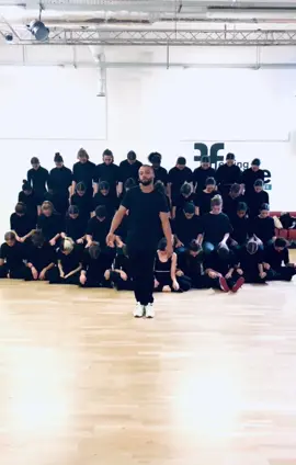 Vous avez vu le clip de @Zaho ? #tutting #dance #choreography #pourtoi