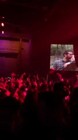 I was sent this video that @emilytsavidge got in LA last night. THIS is what it’s all about, why I live to make music. The hope that maybe people might want to come together and feel things. 🥺🥲 #alltoowell10min