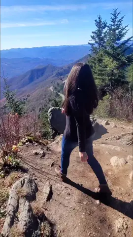 #waterrockknob #northcarolina #maggievalley #gatlinburg #Hiking #mountain #beautifulview #morning #trail #nature #Tennessee #fall #adventure #travel