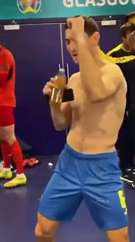 Тарас🔥😍 #footballer #збірнаукраїни #уаф #шахтёр #степаненко #шахтёрдонецк #тарасстепаненко #zbirnaukraine #футбол #динамо #evro2020 #⚽️ #рек