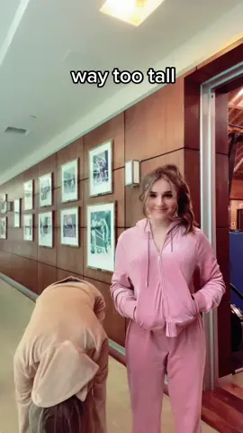 guess our heights right for a follow 🤎@emily.dobson