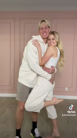 Showing off our favorite outfits by @LES MILLS and @Reebok #reebokxlesmills