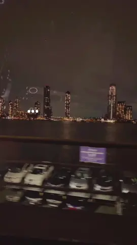 #newyork #nursesoftiktok #nyc #bigapple #burger #knicks #datenight