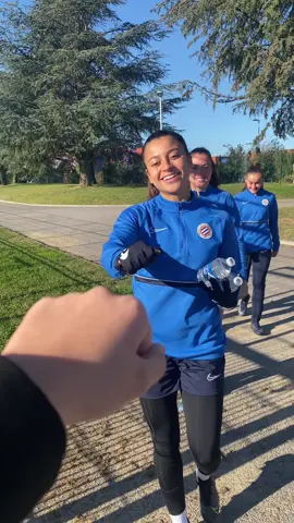 👋 Les filles avant le déplacement à Bordeaux #football #hello #footballtiktok