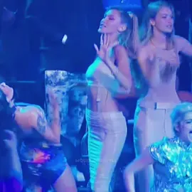 I swear I'll do it better #bellahadid #bella #hadid #bell #bells #dance #dancing #model #SuperModel #style #nyc #ny #fypシ #fyp #fy