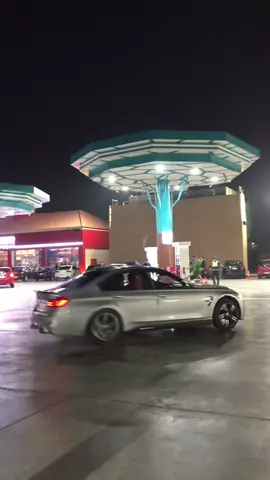 Follow for more🏎 #fyp #foryoupage #foryou #koloyawafik #carsinegypt #viral #f30 #320imsport