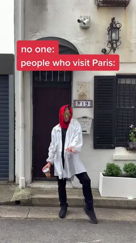 People who study abroad in Paris think they’re the main character #Paris #comedy @vince.lam