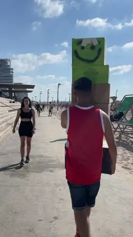 IT WENT WRONG 😂 Falling Boxes Prank! folllow for more! 💚 #funnyvideos #prank #public #lol #viral #foryourpage