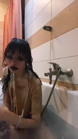 Nocna kąpiel 🛁🧼🐤