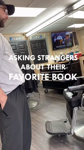 Asking strangers about their favorite book!#authorsoftiktok #authortok   #whatsyourfavoritebook #victorfrankl #hermanmelvill #memoirsofhadrian