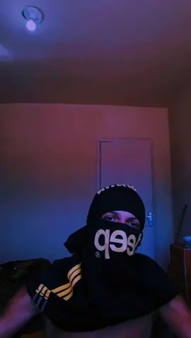 Responder @daniel84840i4u //              Como fazer a clava com a camisa!      #viral #fyp #fypシ #vaiprofybct😡🗡️