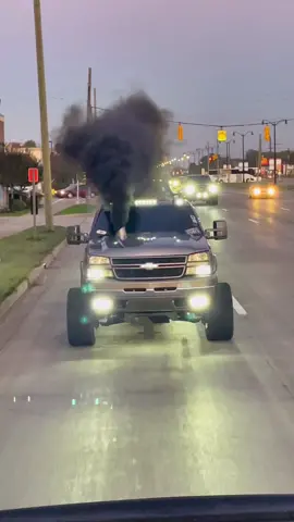 🐬#duramax #ASOSChaoticToCalm #nastydiesels #fyp #hoodstack #dieseltruck #PlutoTVDecades