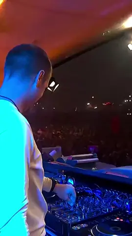 #edm_electronicdancemusic #arminvanbuuren #djset #dj #tomorrowland Armin van Buuren Tomorrowland