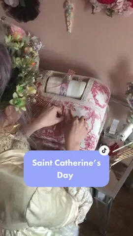 TLDR: Lacemakers drink mead to celebrate a teenager who was martyred for outsmarting a bunch of old dudes ⚔️ #lacetiktok #lacetok