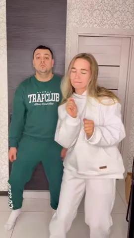 Кто лучше станцевал ?!😁