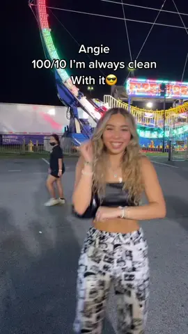 Meanwhile we where in line for two hours #miami #thefair