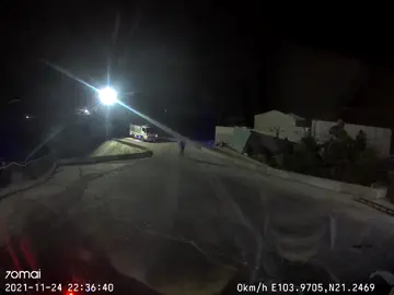 Còi chào thằng em tý mà giật mình thế??😂😂😂@strongmiao