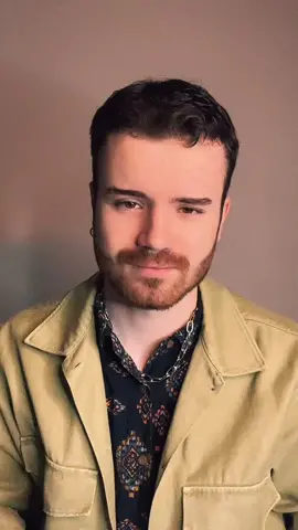 #pov : Inspecteur Hugues interroge un détenu légèrement agressif.