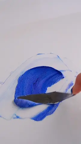 Royal blue perfect for your Hanukkah 🕎 desserts and treats #baking #color #colormixing #caketok #caketiktok #cakehack