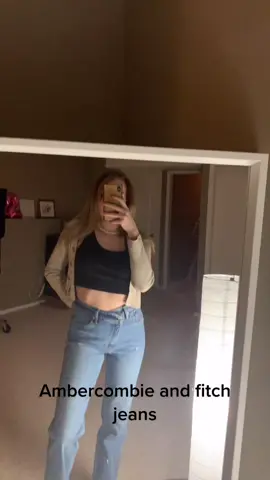 Who needs to spend 300$ on aritizia pants? Ambercombie and Fitch have a great dupe! #ambercombieandfitch